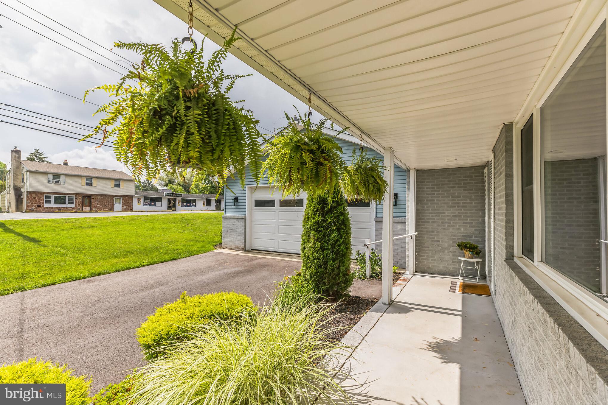 326 Wilson Road Turnersville, NJ 08012 - Photo 2 of 32