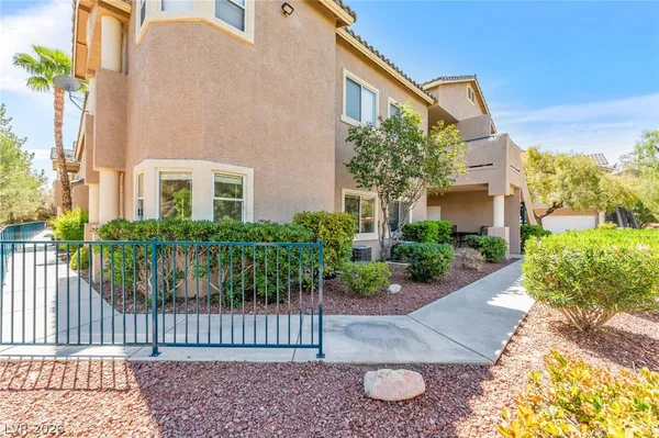 $1,795 | 2000 Quartz Cliff Street, Unit 106, Las Vegas, NV 89117