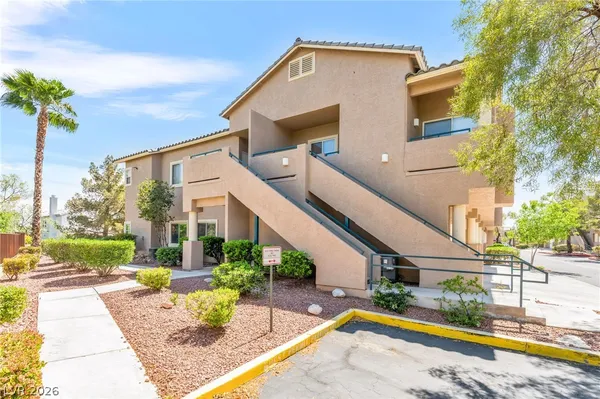 $1,795 | 2000 Quartz Cliff Street, Unit 106, Las Vegas, NV 89117