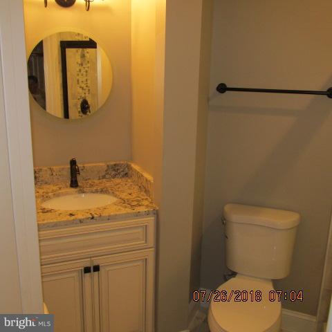 8704 Redman Street Springfield, VA 22153 - Photo 9 of 30 Bath