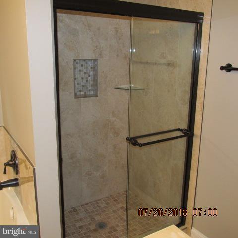 8704 Redman Street Springfield, VA 22153 - Photo 10 of 30 Bath (Master)