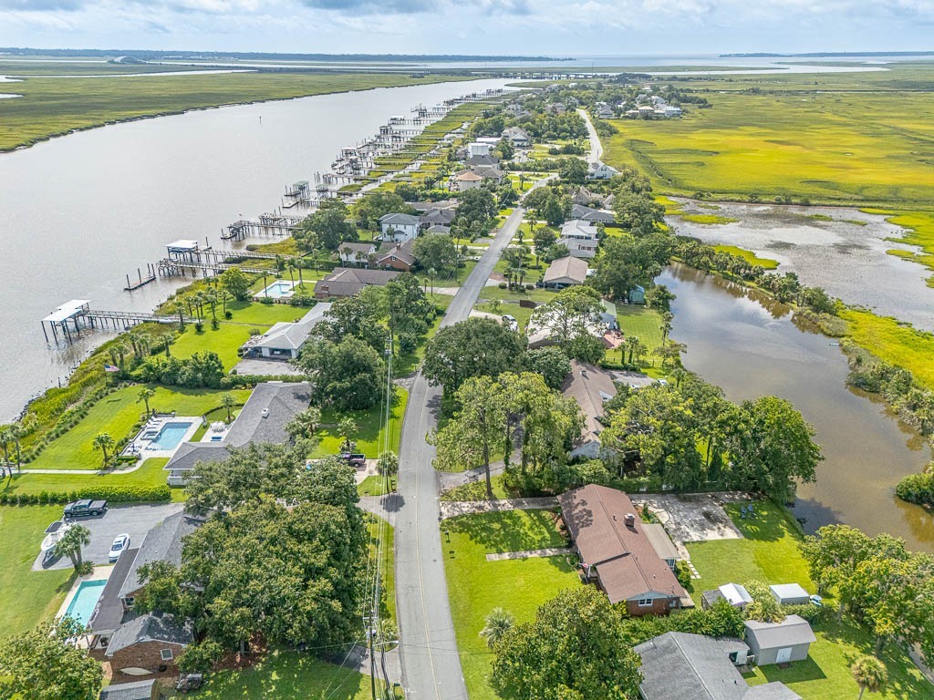 4030 Riverside Drive Brunswick, GA 31520 - Photo 35 of 44