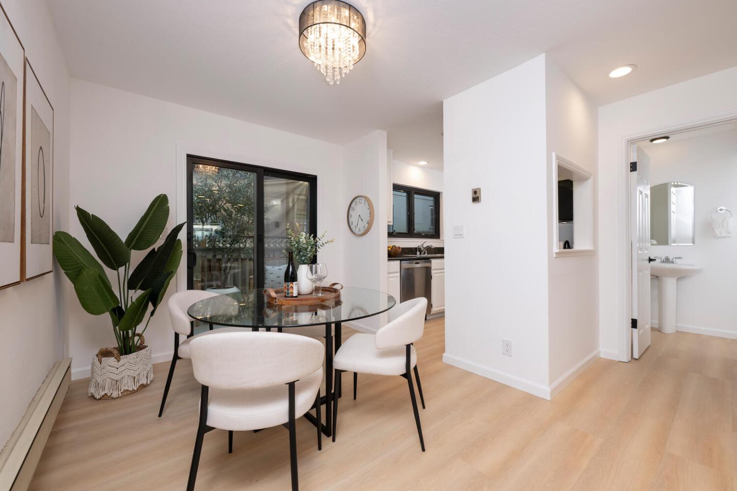 733 Fairfield Road, Unit 10 Burlingame, CA 94010 - Photo 13 of 34