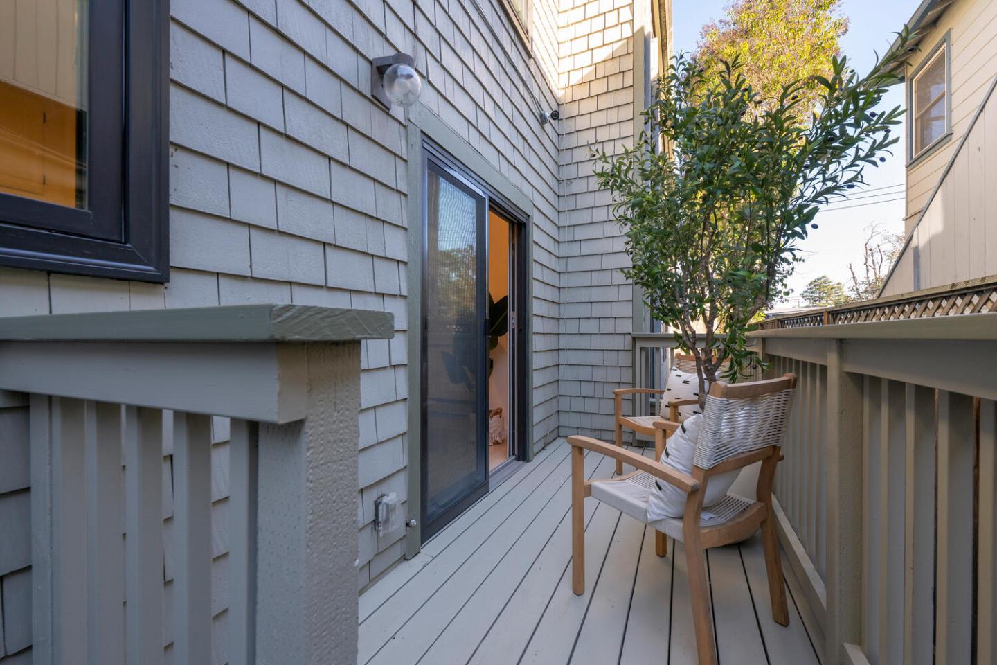 733 Fairfield Road, Unit 10 Burlingame, CA 94010 - Photo 27 of 34