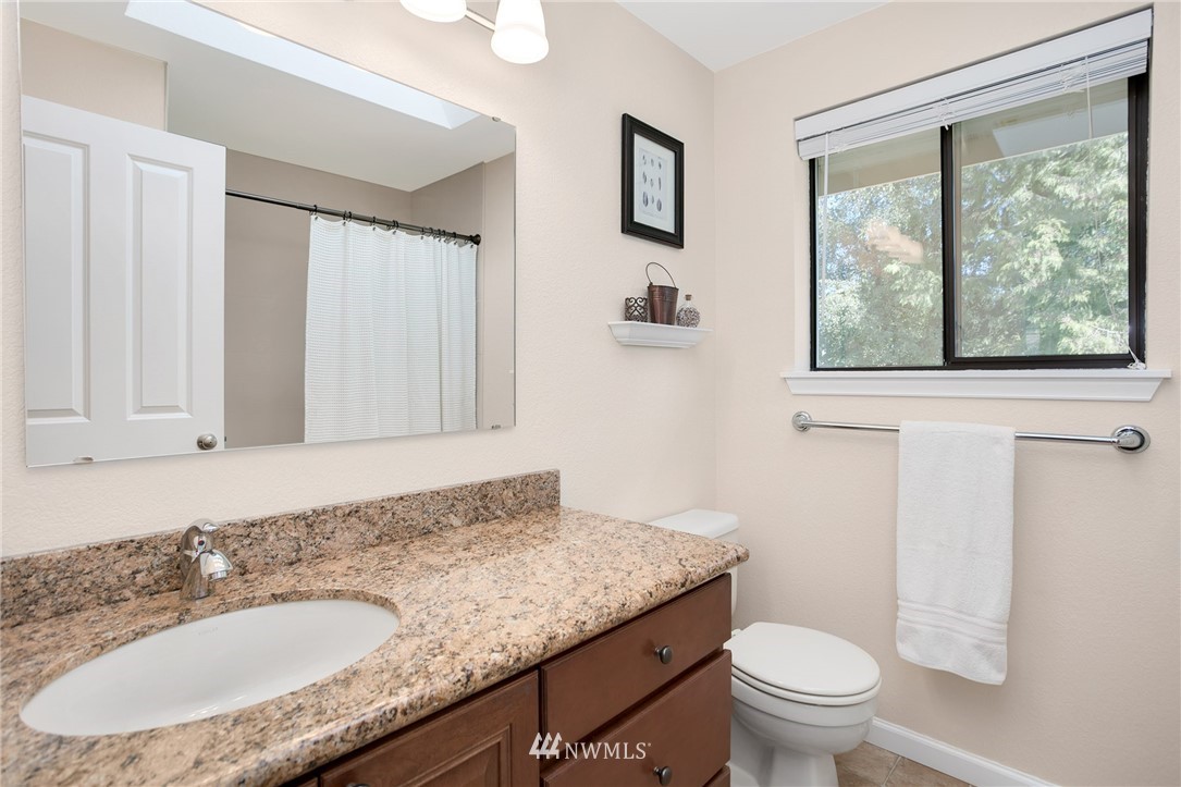 1084 Goat Trail Loop Road Mukilteo, WA 98275 - Photo 17 of 25 Gallery Image 17