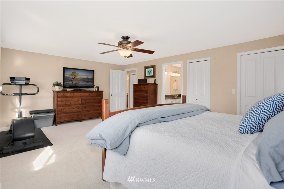 1084 Goat Trail Loop Road Mukilteo, WA 98275 - Photo 20 of 25 Gallery Image 20