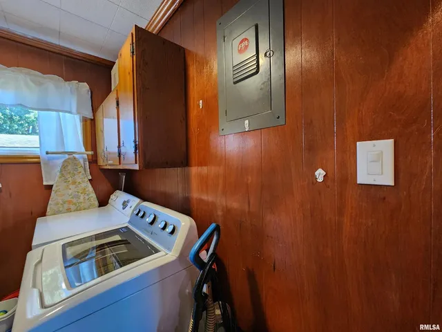 $189,900 | 325 Butler Road, Harrisburg, IL 62946