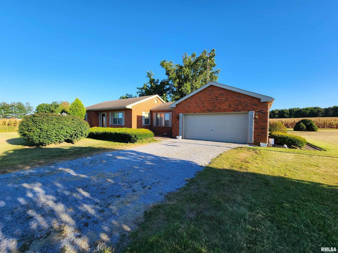 325 Butler Road Harrisburg, IL 62946 - Photo 2 of 41