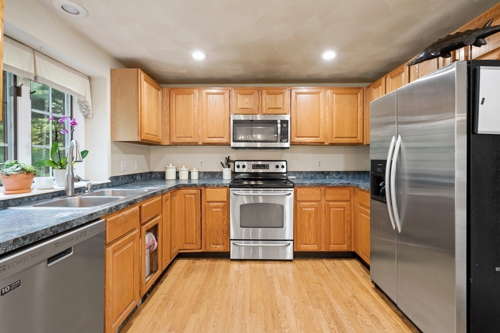 4 Balsam Drive Beverly, MA 01915 - Photo 12 of 34