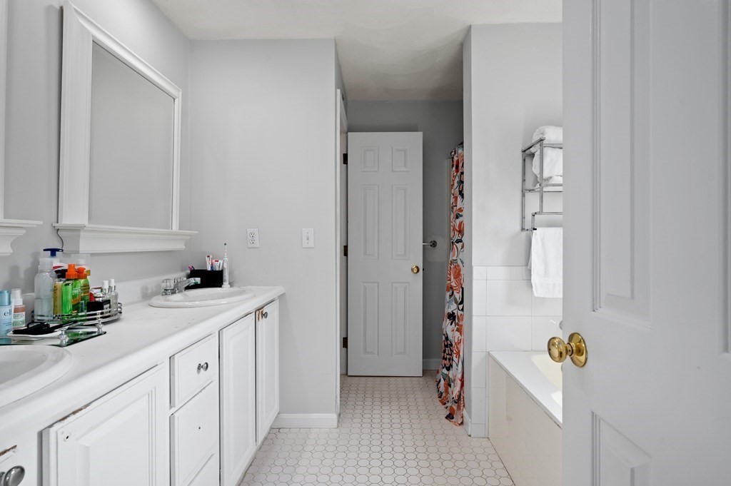 4 Balsam Drive Beverly, MA 01915 - Photo 21 of 34