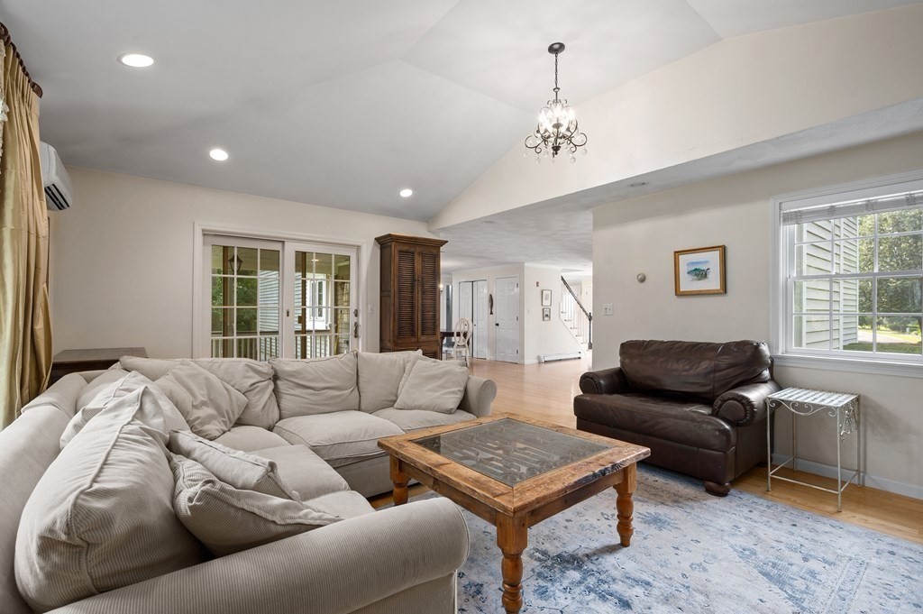 4 Balsam Drive Beverly, MA 01915 - Photo 9 of 34