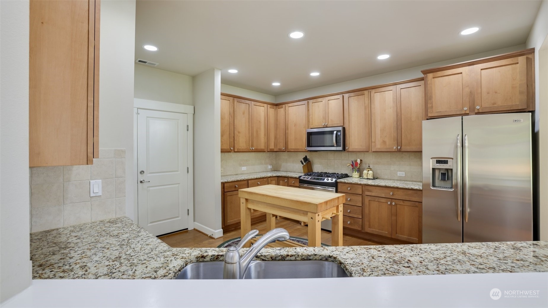 6310 Northeast 1st Street Renton, WA 98059 - Photo 6 of 35