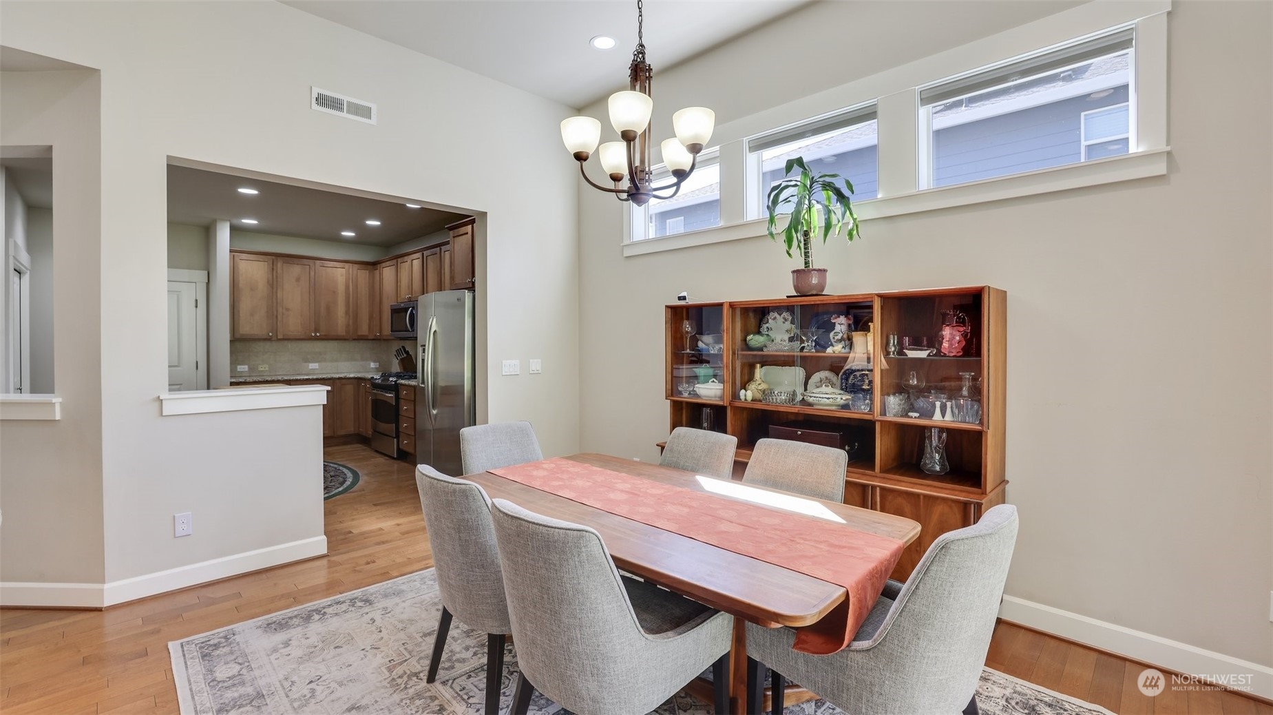 6310 Northeast 1st Street Renton, WA 98059 - Photo 10 of 35