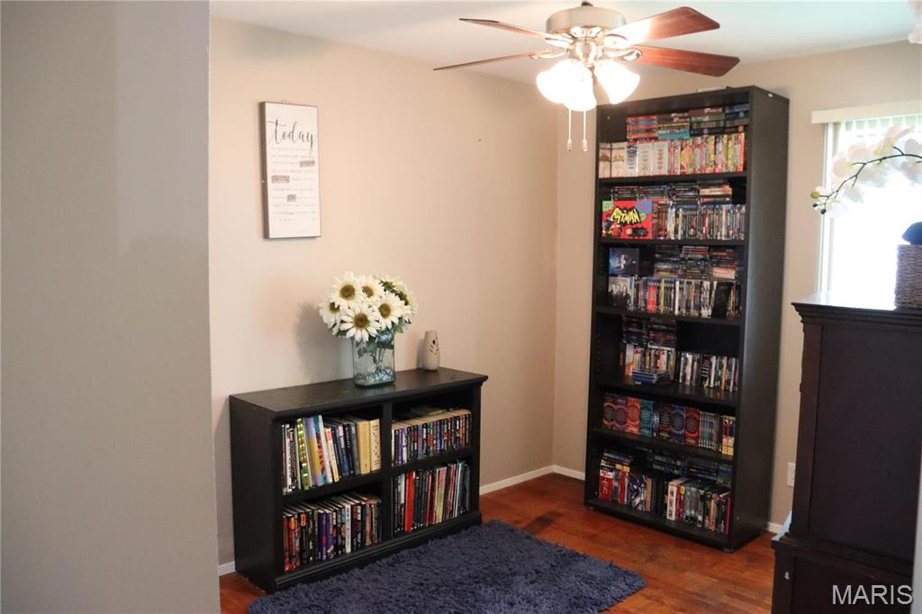 321 Todd Lane Belleville, IL 62221 - Photo 10 of 23