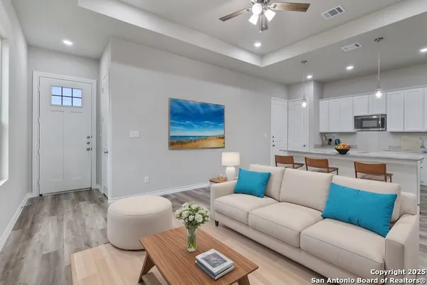 $2,100 | 9193 Dietz Elkhorn Road, Unit 35, Boerne, TX 78015