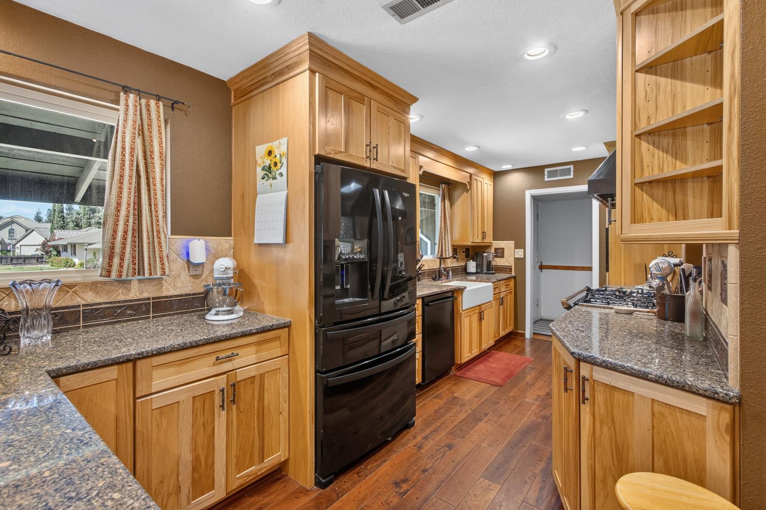 5000 Patric Way Carmichael, CA 95608 - Photo 13 of 51 Gallery Image 13
