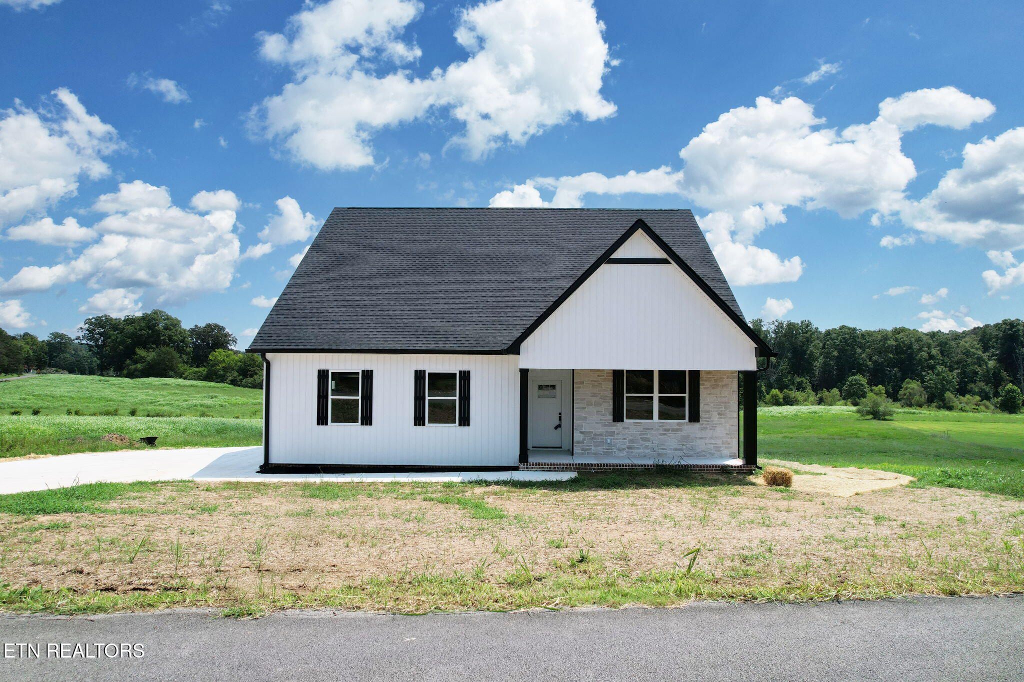 5301 Southeast Trewhitt Road Cleveland, TN 37323 - Photo 2 of 39 1-web-or-mls-DJI_0059