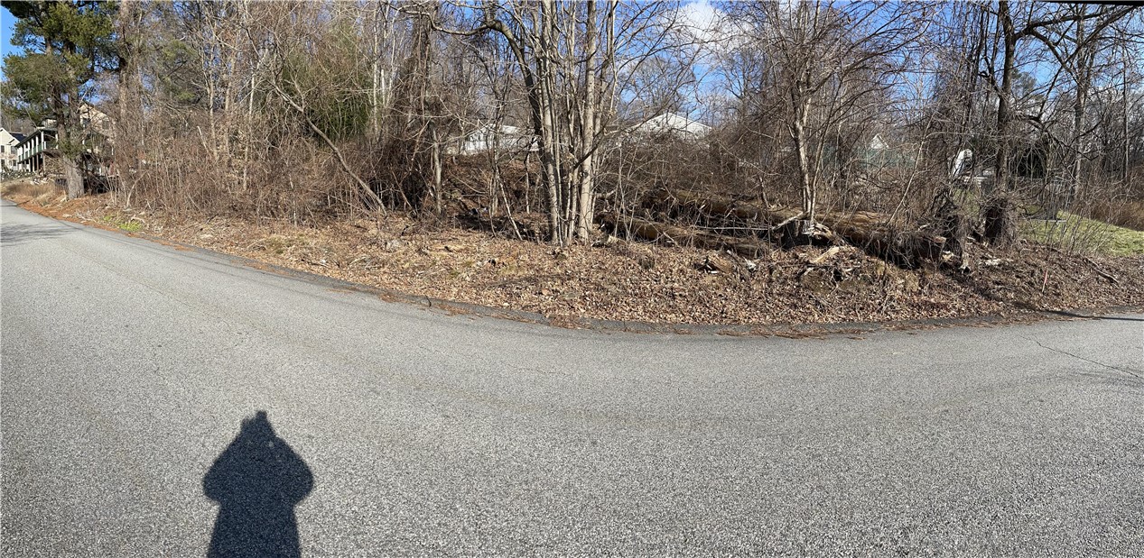 27 Oxford Road Cumberland, RI 02864 - Photo 5 of 9