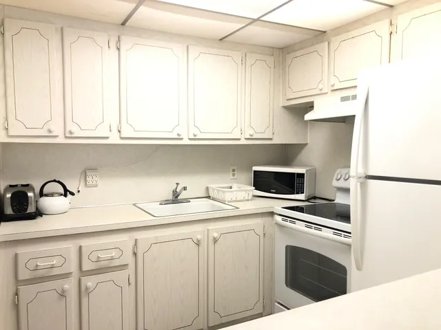 $1,350 | 32 Ventnor Drive, Unit 32, Deerfield Beach, FL 33442