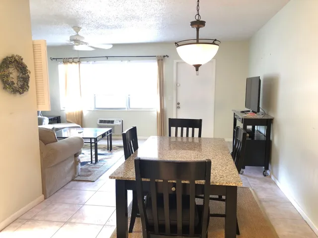 $1,350 | 32 Ventnor Drive, Unit 32, Deerfield Beach, FL 33442