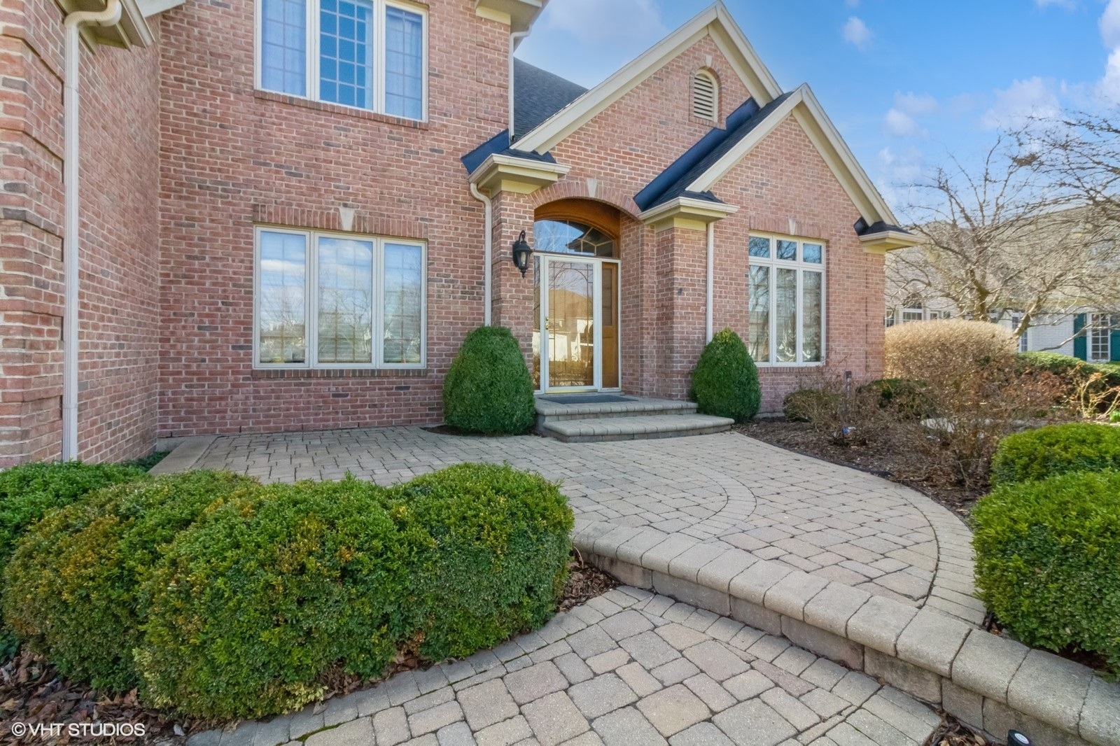 3504 White Eagle Drive Naperville, IL 60564 - Photo 2 of 22