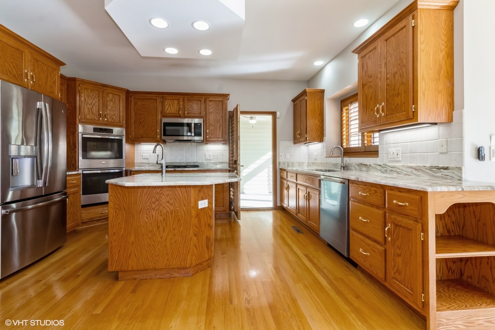 3504 White Eagle Drive Naperville, IL 60564 - Photo 7 of 22