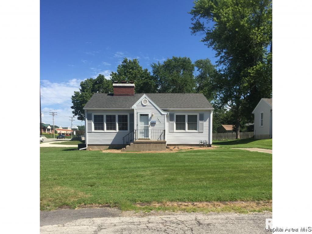 1845 Reed Avenue Springfield, IL 62704 - Photo 1 of 9 Gallery Image 1