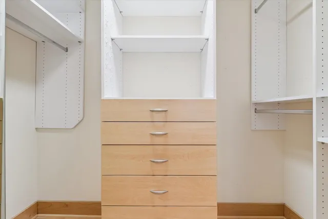 $2,450 | 333 West Mifflin Street, Unit 4090, Madison, WI 53703