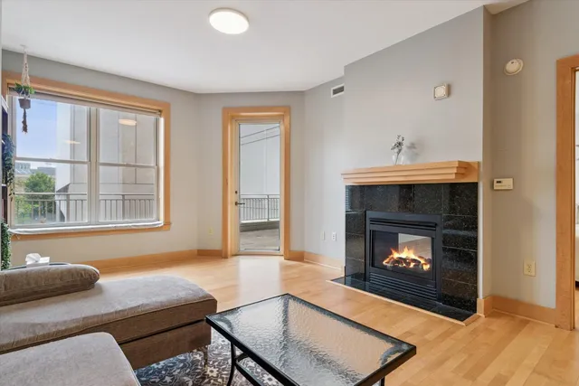 $2,450 | 333 West Mifflin Street, Unit 4090, Madison, WI 53703