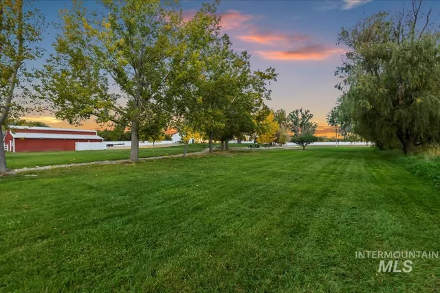 $1,895,000 | 1417 North Kcid Road, Caldwell, ID 83605