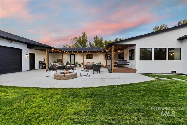 $1,895,000 | 1417 North Kcid Road, Caldwell, ID 83605