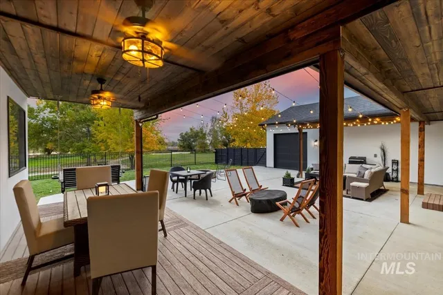 $1,895,000 | 1417 North Kcid Road, Caldwell, ID 83605