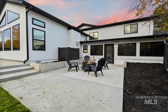 $1,895,000 | 1417 North Kcid Road, Caldwell, ID 83605