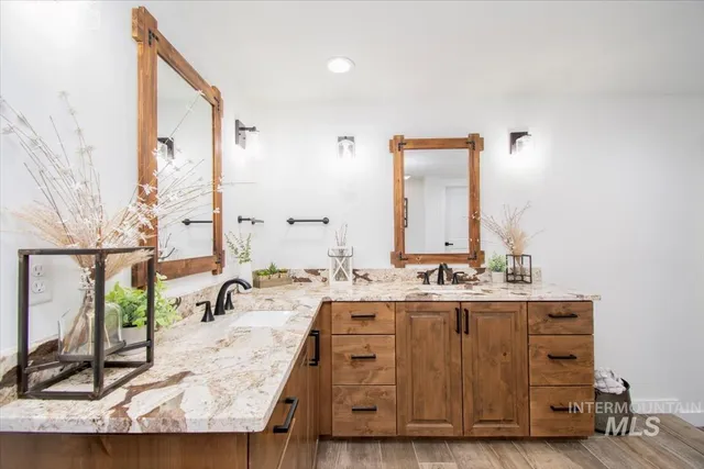 $1,895,000 | 1417 North Kcid Road, Caldwell, ID 83605