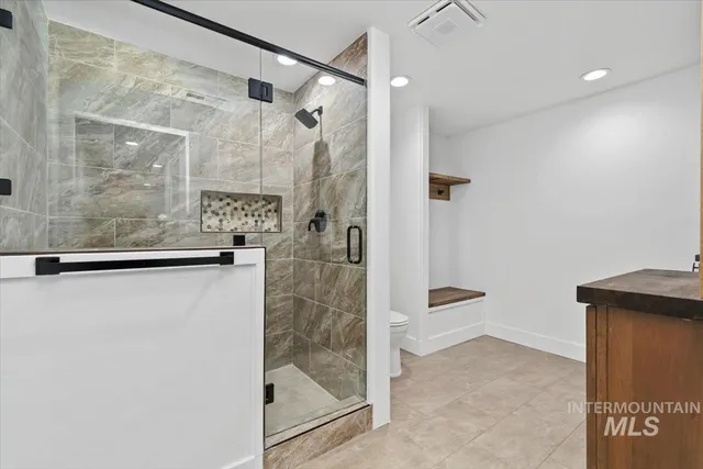 $1,895,000 | 1417 North Kcid Road, Caldwell, ID 83605