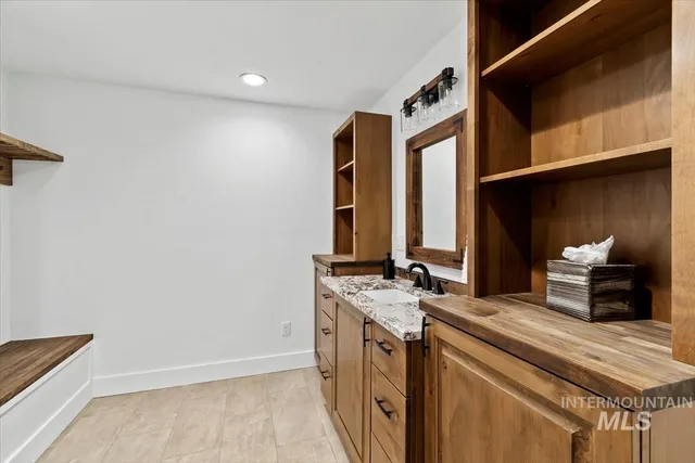 $1,895,000 | 1417 North Kcid Road, Caldwell, ID 83605