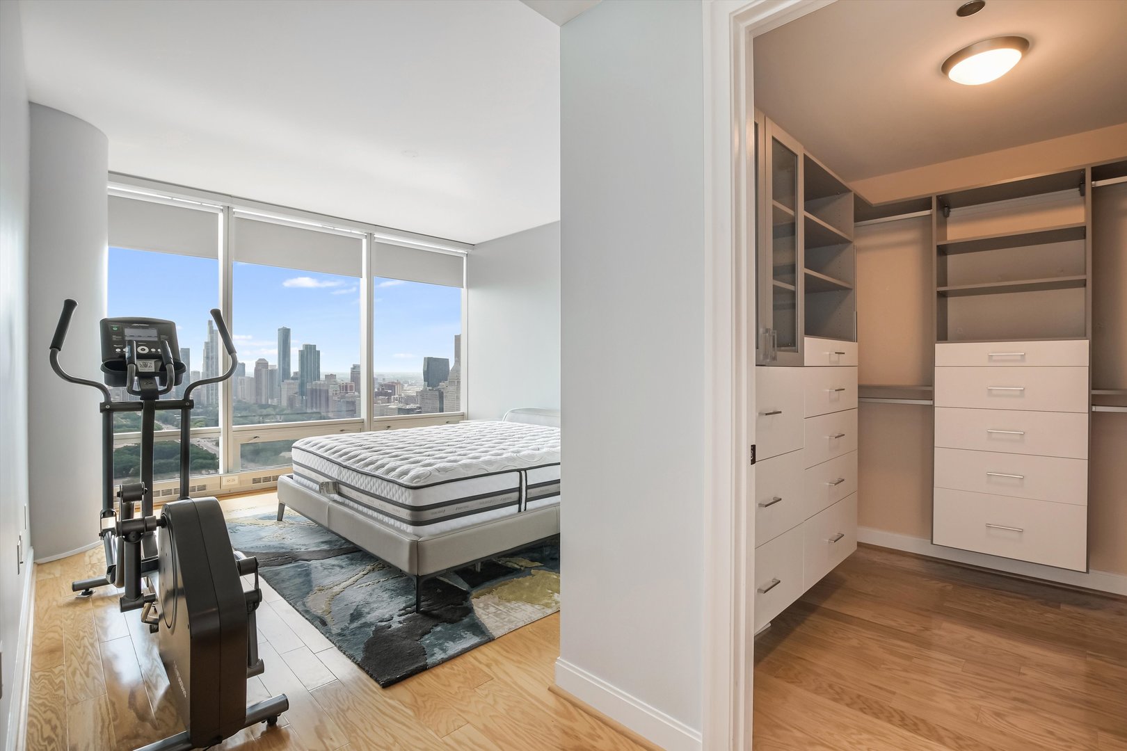 340 East Randolph Street, Unit 3503 Chicago, IL 60601 - Photo 16 of 19