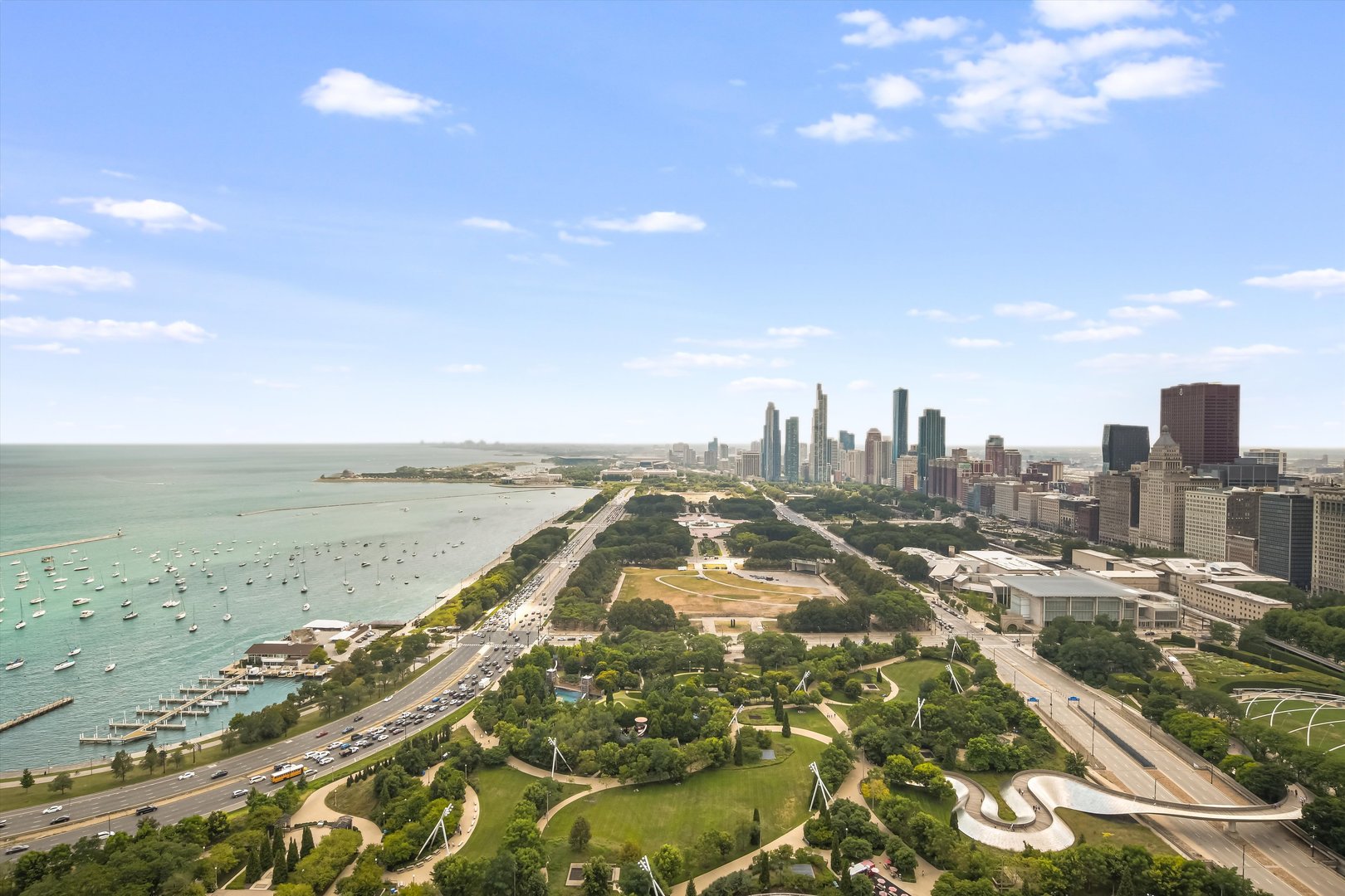 340 East Randolph Street, Unit 3503 Chicago, IL 60601 - Photo 7 of 19