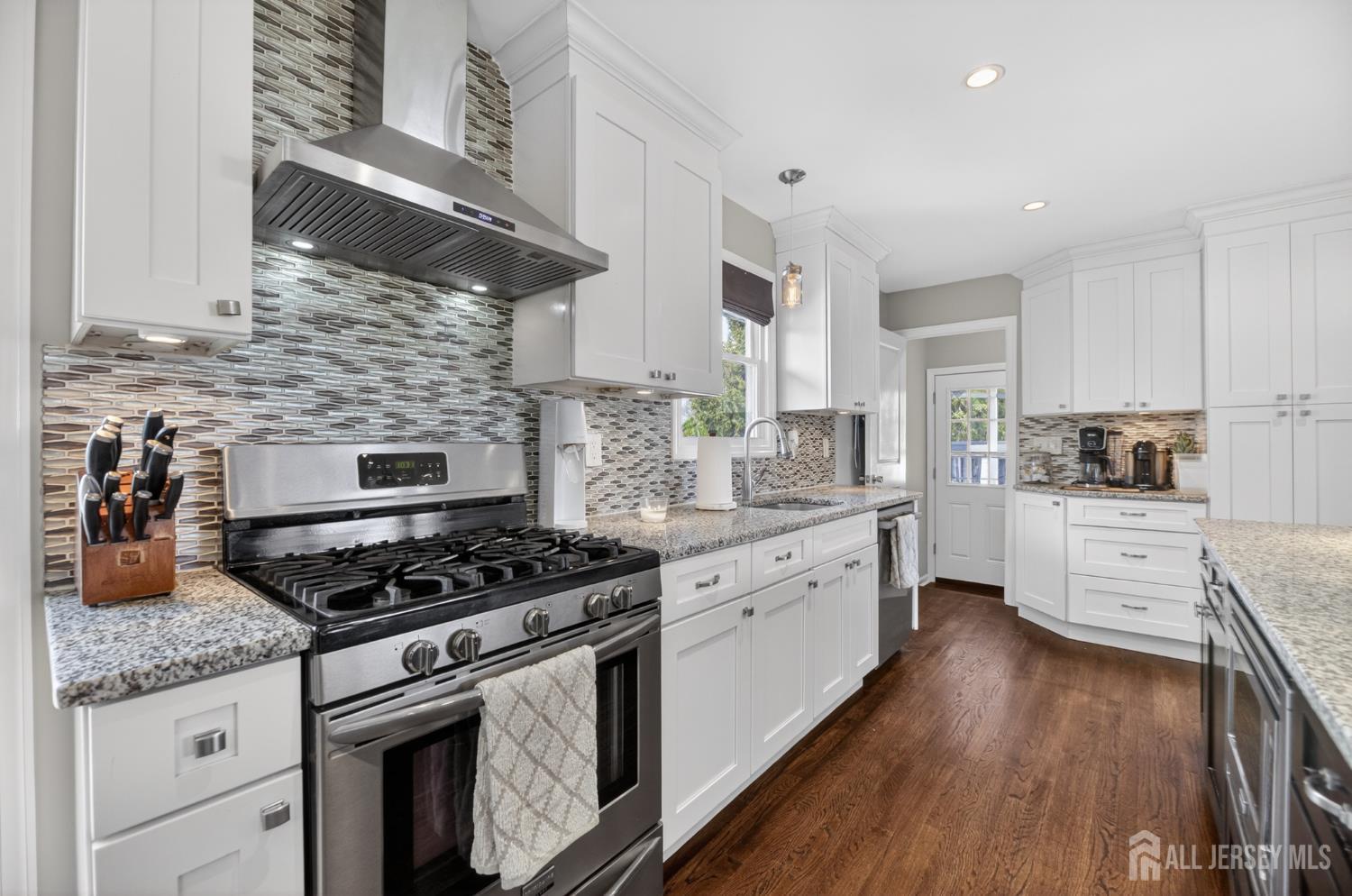 1382 Osage Road North Brunswick, NJ 08902 - Photo 17 of 48