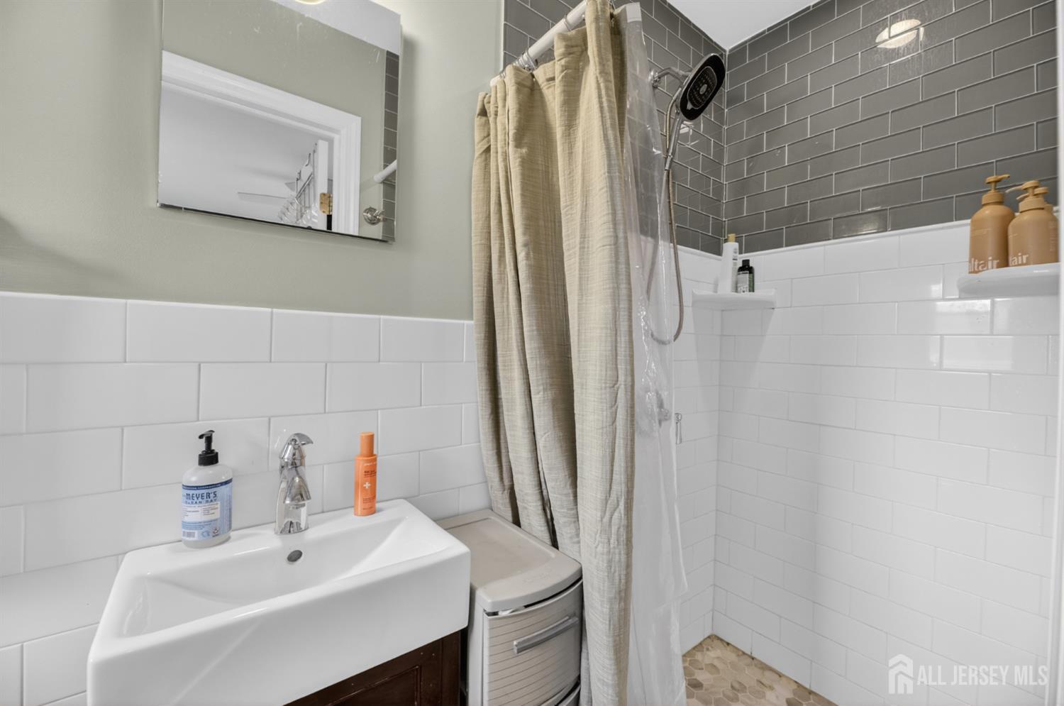 1382 Osage Road North Brunswick, NJ 08902 - Photo 23 of 48