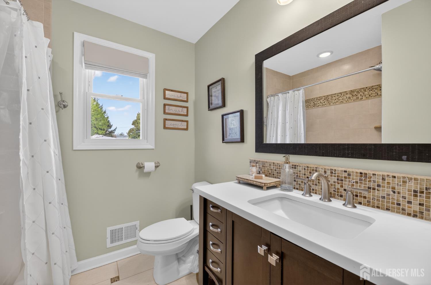 1382 Osage Road North Brunswick, NJ 08902 - Photo 28 of 48