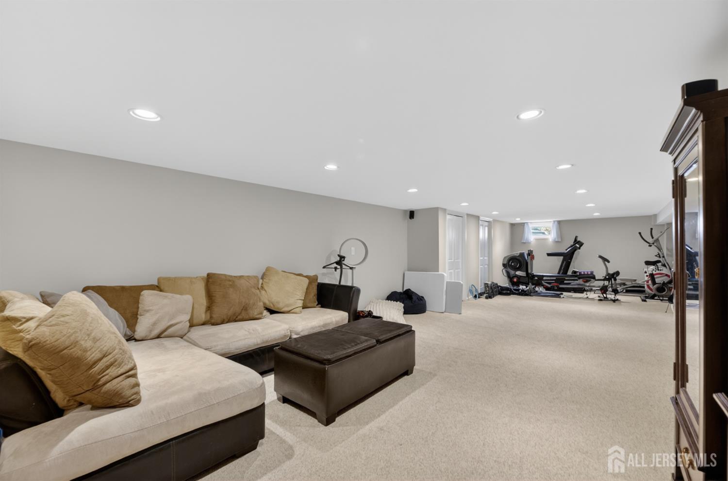 1382 Osage Road North Brunswick, NJ 08902 - Photo 29 of 48