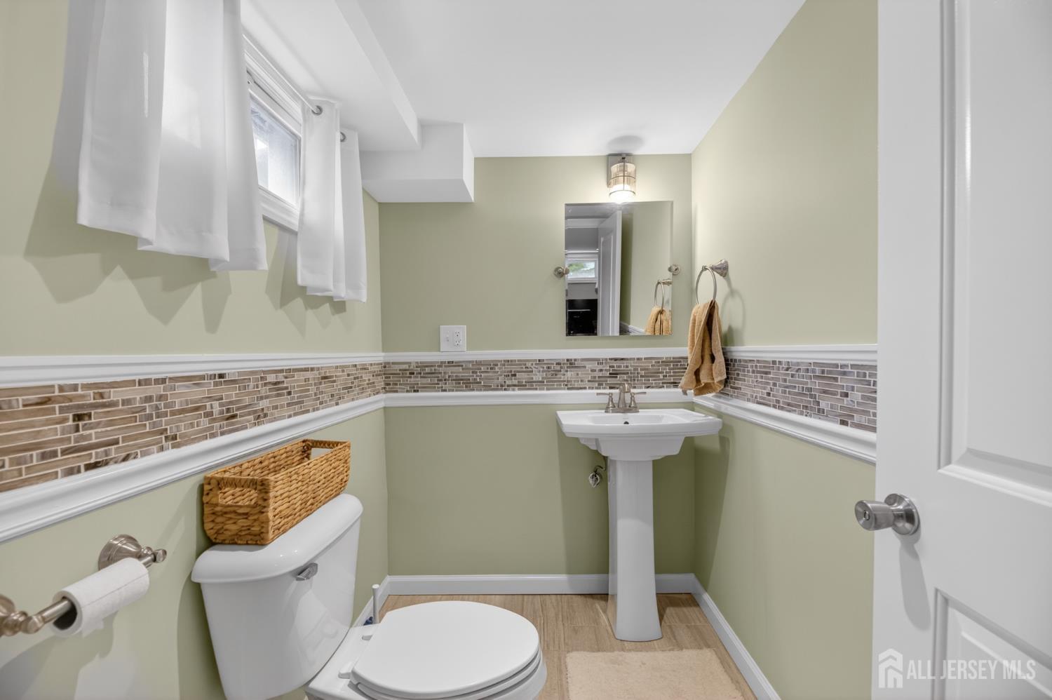 1382 Osage Road North Brunswick, NJ 08902 - Photo 33 of 48