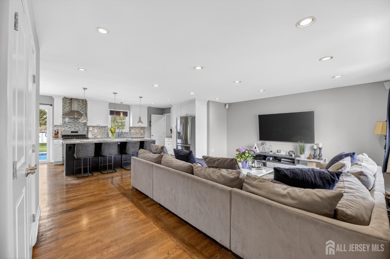 1382 Osage Road North Brunswick, NJ 08902 - Photo 8 of 48