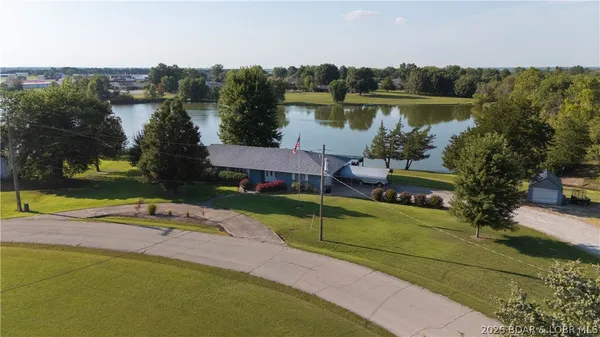 $364,900 | 227 Crescent Drive, Lincoln, MO 65338