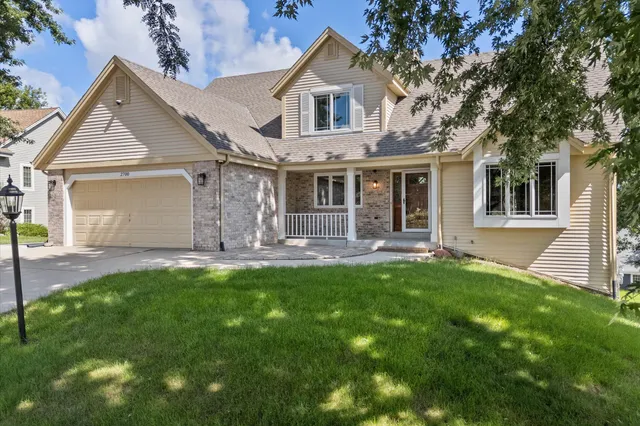$589,000 | 2700 Wyngate Way, Waukesha, WI 53189