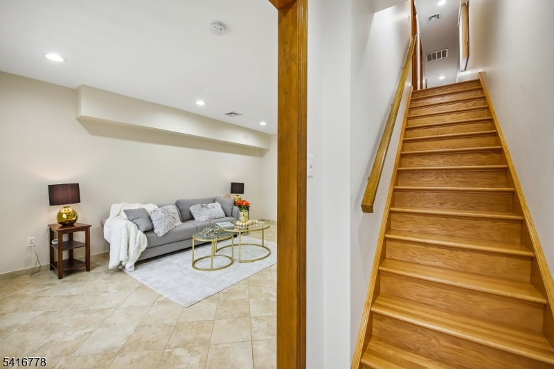 63 Waydell Street Newark, NJ 07105 - Photo 19 of 48