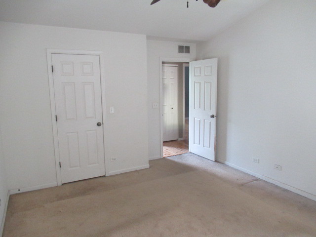 508 Ramsden Road Plano, IL 60545 - Photo 18 of 31 a view of a livingroom with an empty space