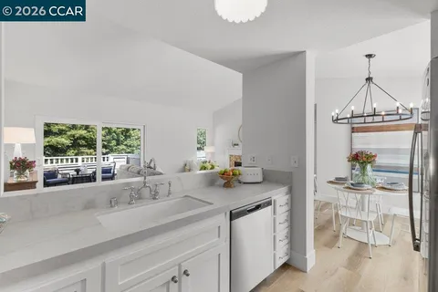 $685,000 | 204 Norris Canyon Place, Unit D, San Ramon, CA 94582
