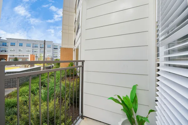 $1,335 | 15635 Memorial Drive, Unit 168, Houston, TX 77079